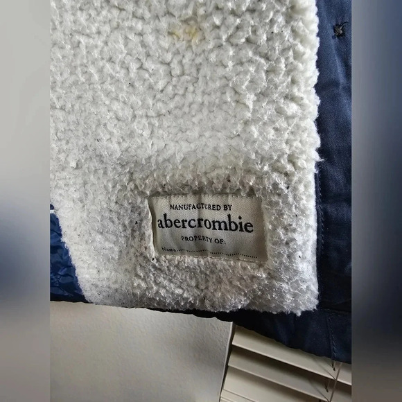 Abercrombie Kids Sherpa Lined  Jacket 11/12 Navy Blue Hooded  Full Zip - Picture 9 of 13